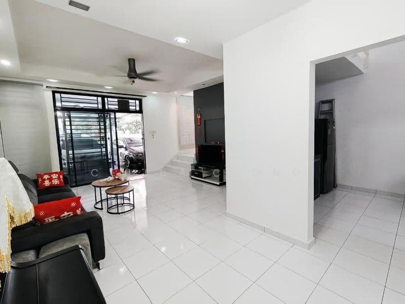 1.5-storey Terraced House for Sale in Bukit Indah 2 (Iskandar Puteri (Nusajaya)) - Celina Chong - Living Room - PropertyGuru.com.my