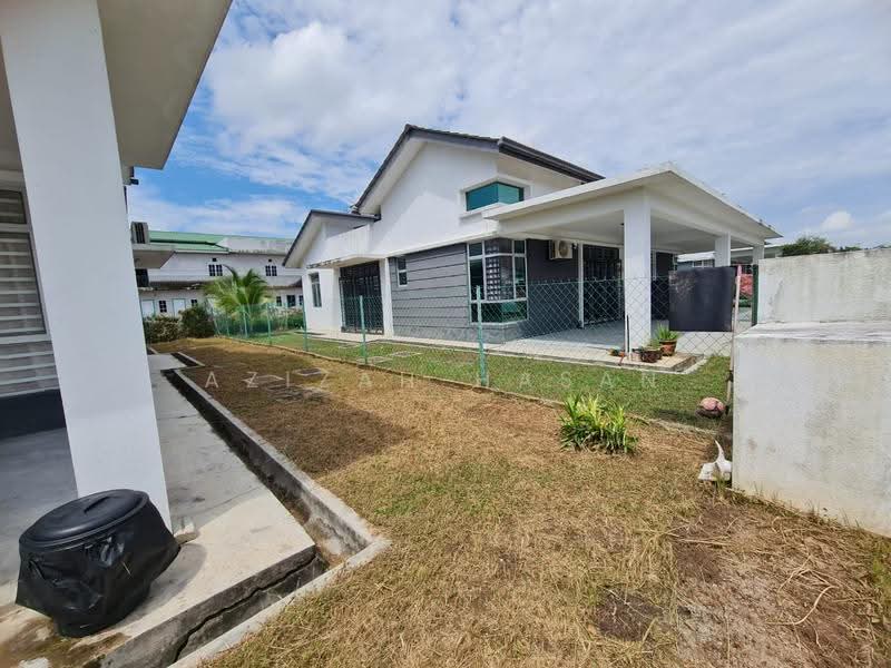 Rumah Berkembar untuk Disewa di Banting (Selangor) - Azizah Hasan - PropertyGuru.com.my