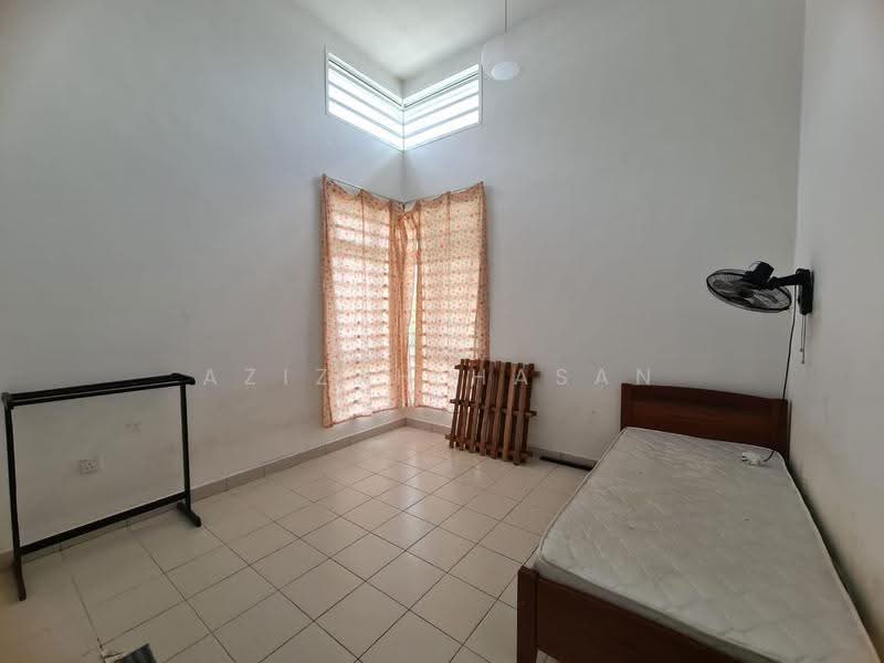 Rumah Berkembar untuk Disewa di Banting (Selangor) - Azizah Hasan - PropertyGuru.com.my