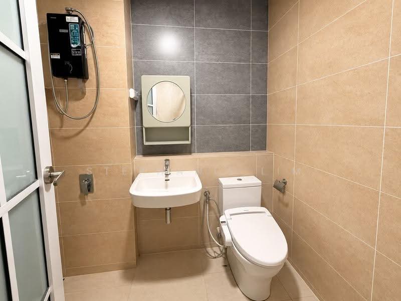 Service Residence for Rent at Setia City Residences - Stephanie Lim - Bathroom - PropertyGuru.com.my