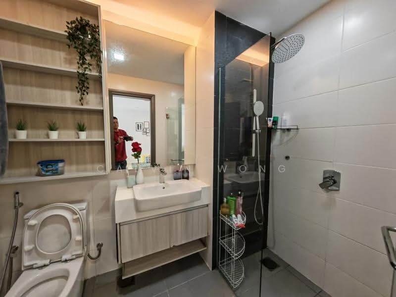 Kediaman Servis untuk Dijual di Suasana Iskandar Malaysia - Calvin Wong - Bathroom - PropertyGuru.com.my