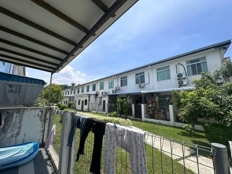 2.5-storey Terraced House for Sale in Bandar Seri Alam (Masai) - Michelle Tey - PropertyGuru.com.my