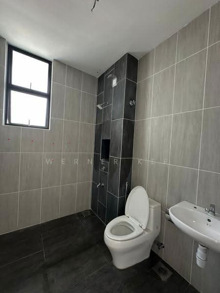 2-storey Terraced House for Sale in Bandar Baru Permas Jaya (Permas Jaya) - Werner Kee - Bathroom - PropertyGuru.com.my