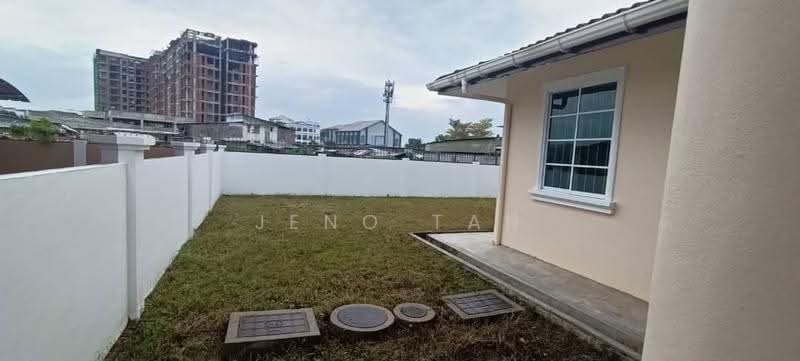 Semi-Detached House for Rent in Kuching (Sarawak) - Jeno Tan - Exterior - PropertyGuru.com.my