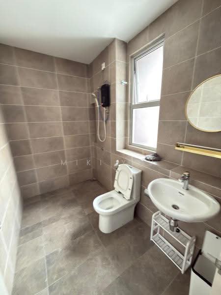 Rumah Teres 2-Tingkat untuk Disewa di Bandar Rimbayu (Telok Panglima Garang) - Miki You - Bathroom - PropertyGuru.com.my