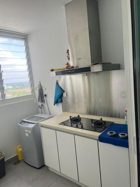 Service Residence for Sale at Impiria Residensi Bukit Tinggi Klang - Stephanie Lim - Kitchen - PropertyGuru.com.my