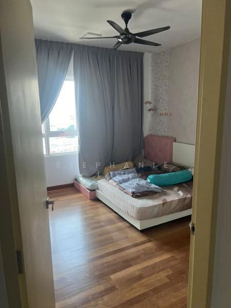 Service Residence for Sale at Impiria Residensi Bukit Tinggi Klang - Stephanie Lim - Bedroom - PropertyGuru.com.my
