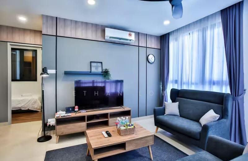 Kediaman Servis untuk Dijual di Gems Residences - Ethan Low - Living Room - PropertyGuru.com.my