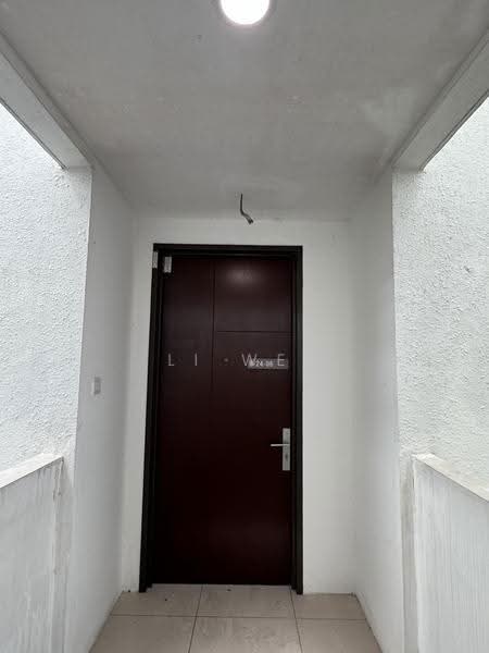 Kondominium untuk Dijual di Ujana Executive Apartment - Li Wei - Entrance - PropertyGuru.com.my