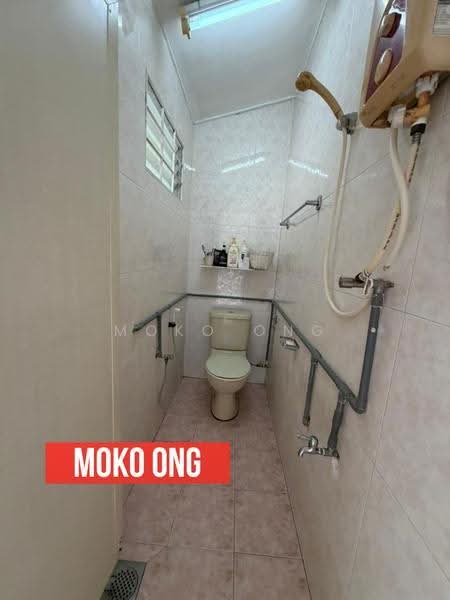 Rumah Teres 1-Tingkat untuk Dijual di Sungai Ara (Penang) - Moko Ong - Bathroom - PropertyGuru.com.my