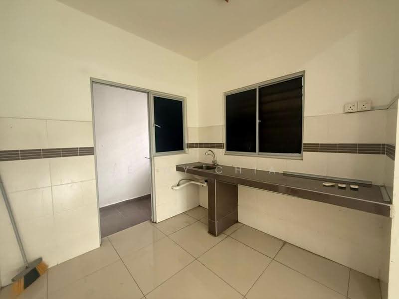Condominium for Rent at Tiara ParkHomes - Jenny Chia - Kitchen - PropertyGuru.com.my