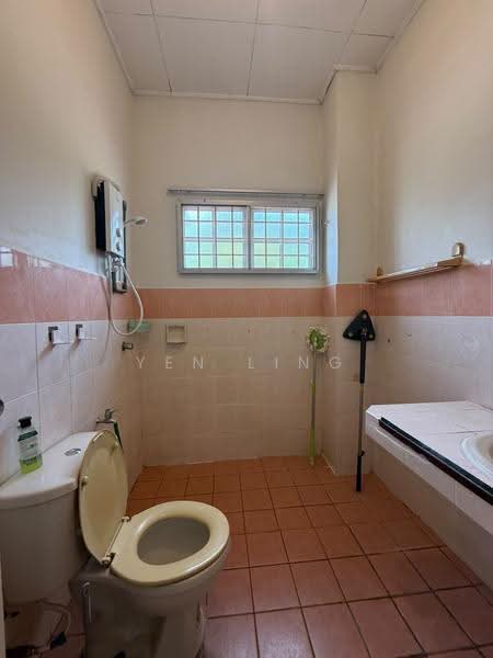 2-storey Terraced House for Rent in Bandar Bukit Puchong (Puchong) - Yen Ling - Bathroom - PropertyGuru.com.my