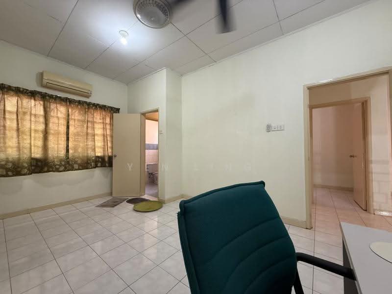 2-storey Terraced House for Rent in Bandar Bukit Puchong (Puchong) - Yen Ling - Living Room - PropertyGuru.com.my
