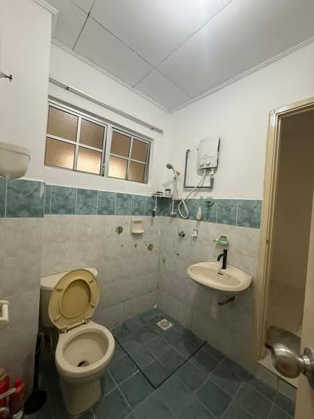2-storey Terraced House for Rent in Bandar Bukit Puchong (Puchong) - Yen Ling - Bathroom - PropertyGuru.com.my