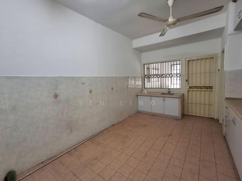 Rumah Teres 2-Tingkat untuk Disewa di Bandar Bukit Puchong (Puchong) - Yen Ling - Kitchen - PropertyGuru.com.my