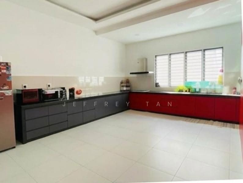 Semi-Detached House for Sale in Sunway Cassia (Batu Maung) - Jeffrey Tan - Kitchen - PropertyGuru.com.my