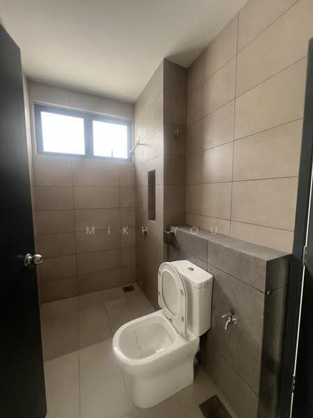2-storey Terraced House for Sale in Telok Panglima Garang (Selangor) - Miki You - Bathroom - PropertyGuru.com.my