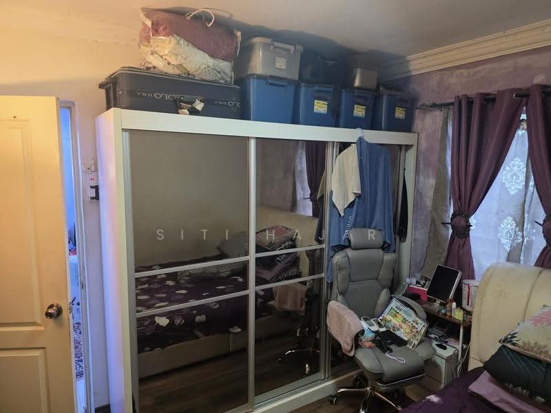 Rumah Flat untuk Dijual di Gugusan Seroja - Siti Hajar - Bedroom - PropertyGuru.com.my