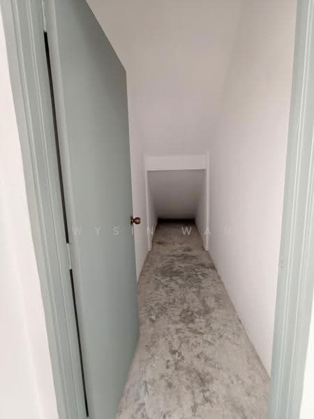 Bungalow House for Rent in Kampung Cempaka (Petaling Jaya) - Wysin Wan - Corridor - PropertyGuru.com.my