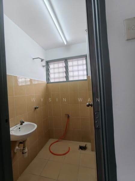 Bungalow House for Rent in Kampung Cempaka (Petaling Jaya) - Wysin Wan - Bathroom - PropertyGuru.com.my