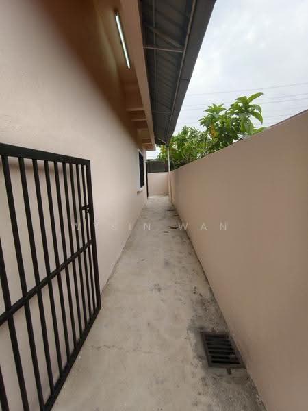 Bungalow House for Rent in Kampung Cempaka (Petaling Jaya) - Wysin Wan - Exterior - PropertyGuru.com.my