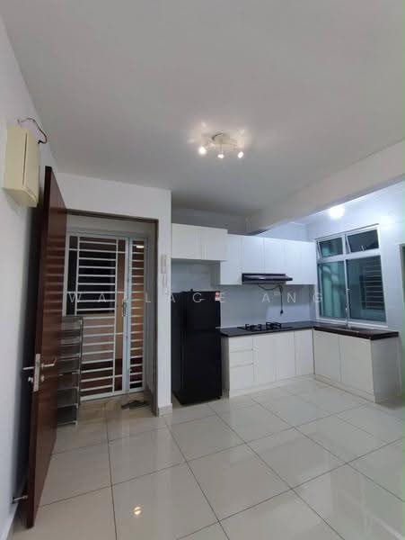 Kediaman Servis untuk Disewa di Larkin Heights - Wallace Ang - Kitchen - PropertyGuru.com.my