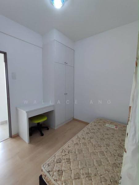 Kediaman Servis untuk Disewa di Larkin Heights - Wallace Ang - Bedroom - PropertyGuru.com.my