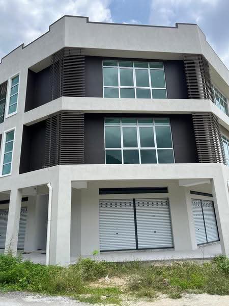 Rumah Teres untuk Dijual di Kampar Putra (Kampar) - Daniel Chee - Exterior - PropertyGuru.com.my