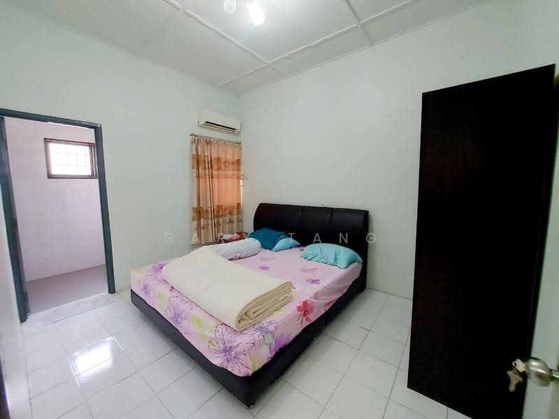 Rumah Teres 2.5-Tingkat untuk Dijual di Gunung Rapat (Ipoh) - Gary Tang - Bedroom - PropertyGuru.com.my