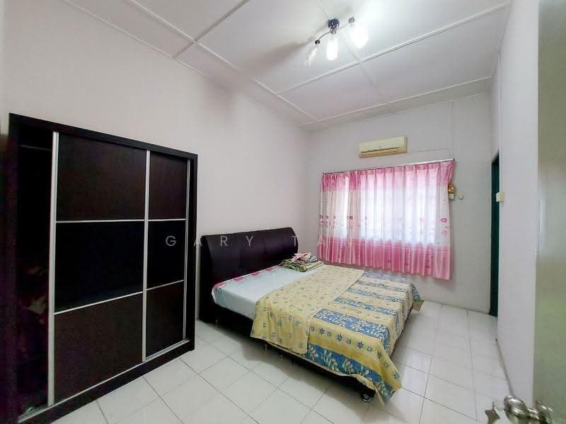 Rumah Teres 2.5-Tingkat untuk Dijual di Gunung Rapat (Ipoh) - Gary Tang - Bedroom - PropertyGuru.com.my