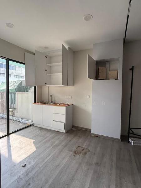 Kilang untuk Disewa di Kuala Lumpur (Kuala Lumpur) - Lilian Tan - Kitchen - PropertyGuru.com.my