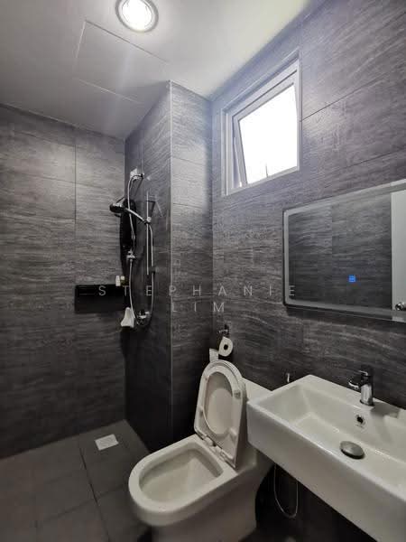 Kediaman Servis untuk Disewa di Gaya Resort Homes - Stephanie Lim - Bathroom - PropertyGuru.com.my