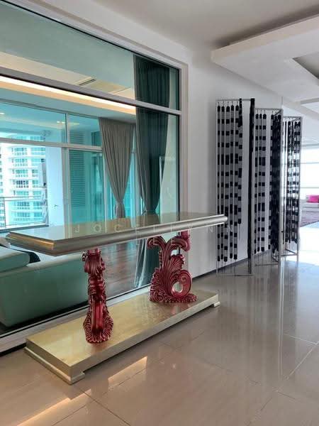 Kondominium untuk Disewa di The LOOC Residence - Jocellynn Lee - Living Room - PropertyGuru.com.my