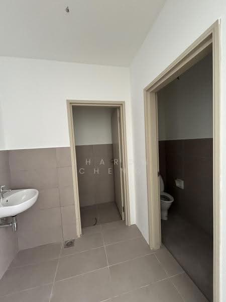 Shop / Office for Rent in Cheras (Selangor) - Sharon Cheng - Bathroom - PropertyGuru.com.my