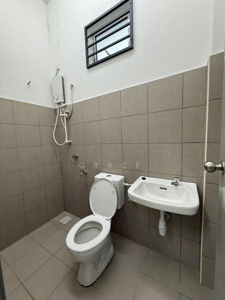 1-storey Terraced House for Rent in Taman Parkland (Kluang) - Grace - PropertyGuru.com.my