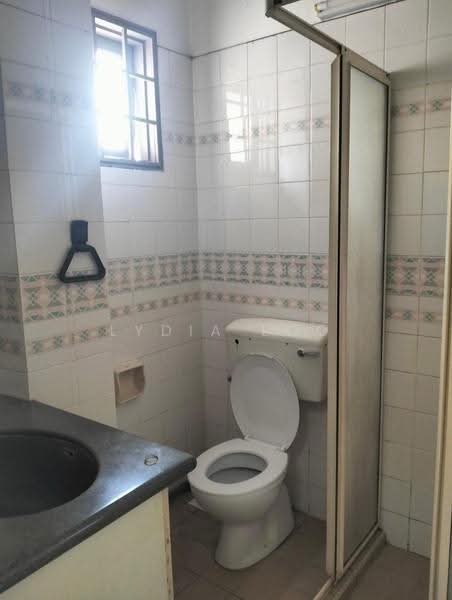 Rumah Teres 2-Tingkat untuk Disewa di Usj 4 (Subang Jaya) - Lydia Loo - Bathroom - PropertyGuru.com.my