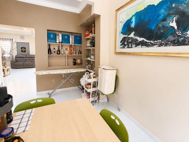 Rumah Teres 2-Tingkat untuk Dijual di Kota Kemuning (Shah Alam) - Kho Daniel - Living Room - PropertyGuru.com.my