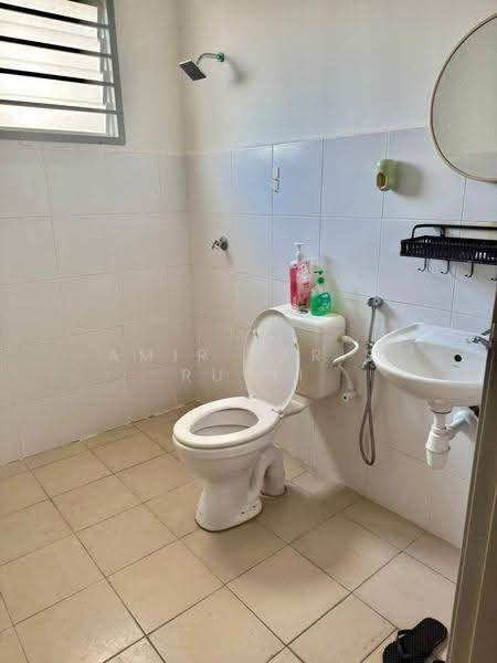 Apartment for Sale at Denai Nusantara Apartment - Amir Faris Rusli - Bathroom - PropertyGuru.com.my