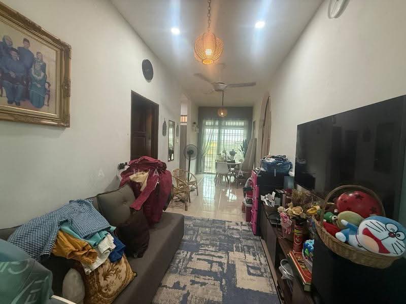 Bungalow House untuk Dijual di Taman Sri Lambak (Kluang) - ALHAFIZ AZIS - Living Room - PropertyGuru.com.my