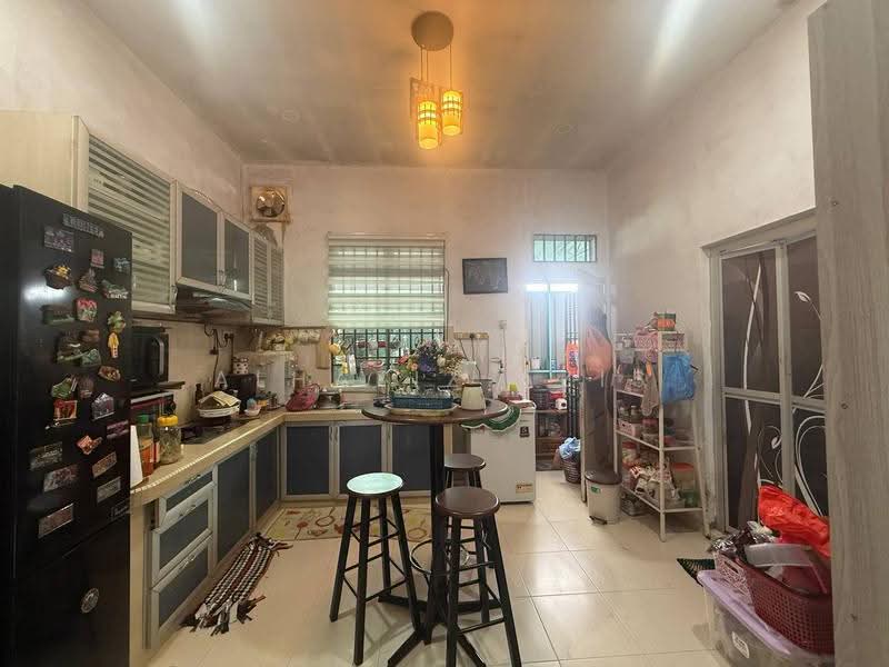 Bungalow House untuk Dijual di Taman Sri Lambak (Kluang) - ALHAFIZ AZIS - Kitchen - PropertyGuru.com.my