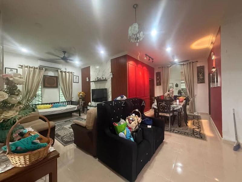 Bungalow House untuk Dijual di Taman Sri Lambak (Kluang) - ALHAFIZ AZIS - Living Room - PropertyGuru.com.my
