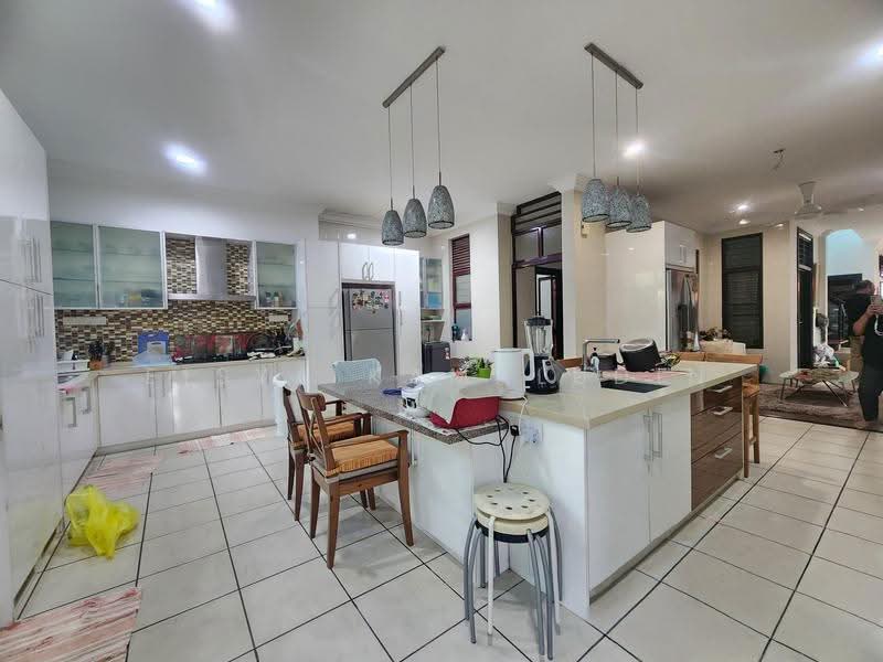 Bungalow House untuk Dijual di Bukit Jelutong (Shah Alam) - Eisya Kamaludin - PropertyGuru.com.my