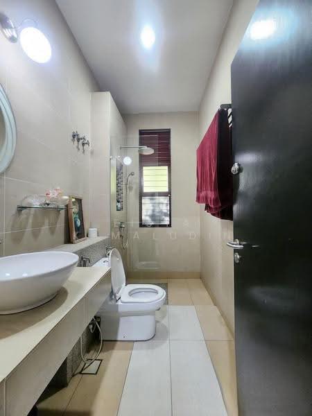 Bungalow House untuk Dijual di Bukit Jelutong (Shah Alam) - Eisya Kamaludin - PropertyGuru.com.my