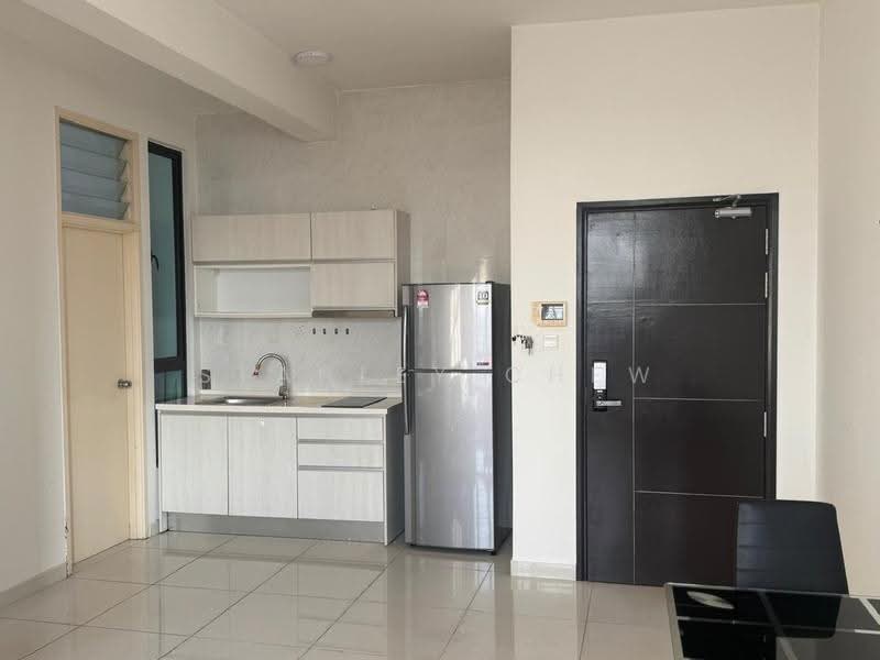 Service Residence for Sale at D'Summit Residences - Stanley Chew - Kitchen - PropertyGuru.com.my