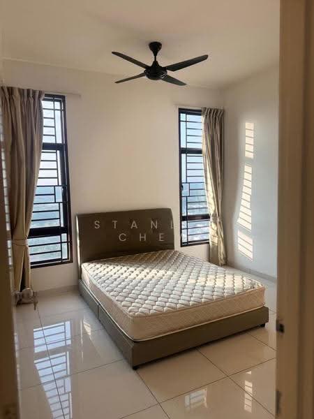Service Residence for Sale at D'Summit Residences - Stanley Chew - Bedroom - PropertyGuru.com.my