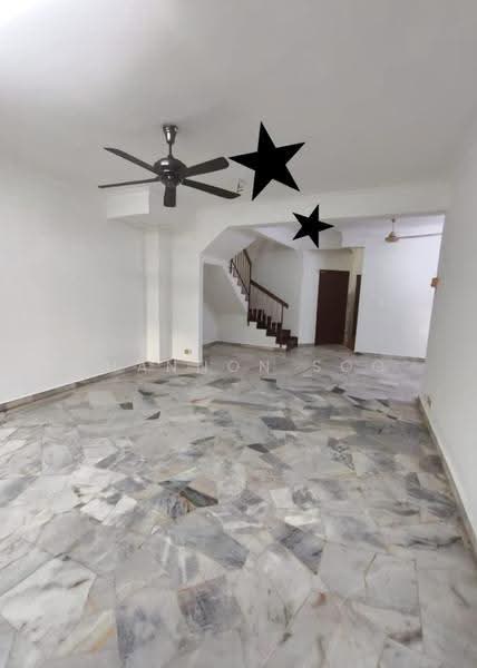 Rumah Teres 2-Tingkat untuk Dijual di Taman Wawasan (Puchong) - Shannon Soo - Living Room - PropertyGuru.com.my