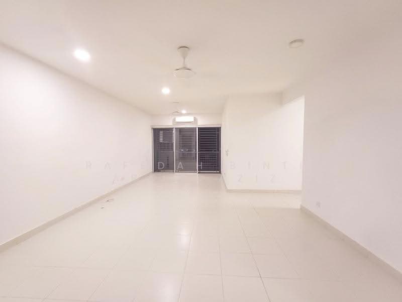 Pangsapuri untuk Dijual di Seri Kasturi Apartments - Rafedah Binti Abdul Aziz - Living Room - PropertyGuru.com.my