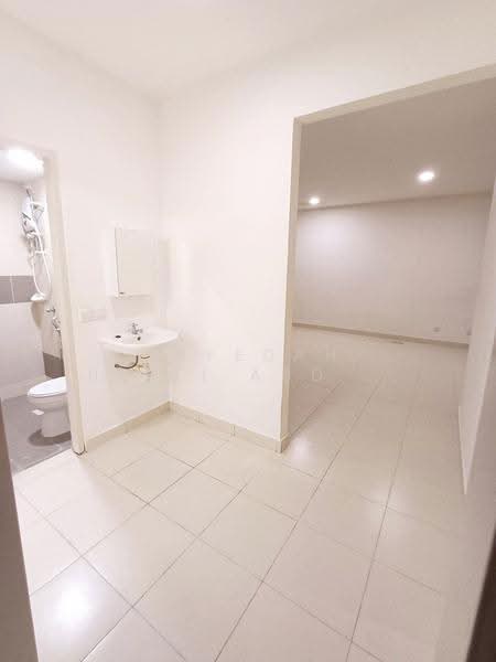 Pangsapuri untuk Dijual di Seri Kasturi Apartments - Rafedah Binti Abdul Aziz - Bathroom - PropertyGuru.com.my