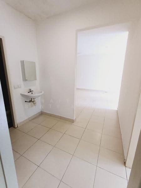 Pangsapuri untuk Dijual di Seri Kasturi Apartments - Rafedah Binti Abdul Aziz - Bathroom - PropertyGuru.com.my