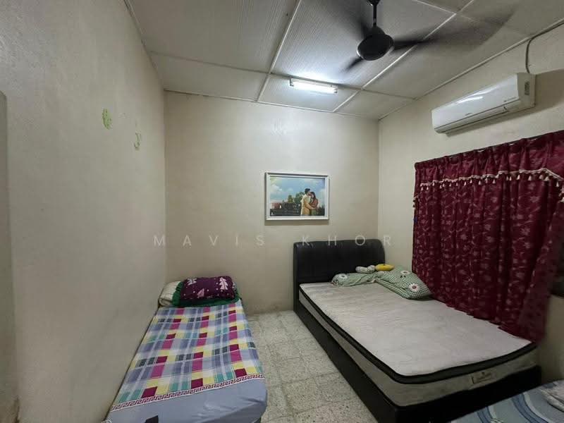 1-storey Terraced House for Sale in Butterworth (Penang) - Mavis Khor - Bedroom - PropertyGuru.com.my